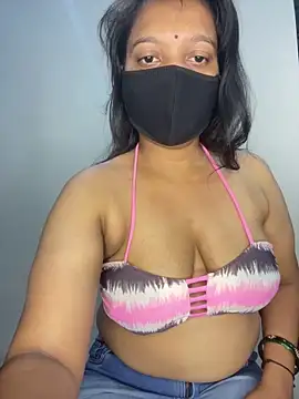 Monika 6999 online show from May 17, 2026, 5:42 pm