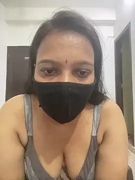 Monika 6999 online show from May 25, 2026, 6:25 pm