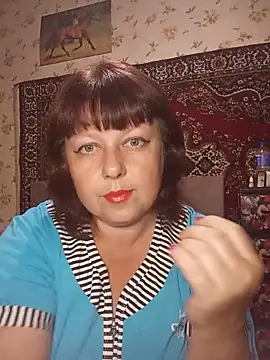 Snapshot of AuroKaria chatting on June 14, 2026, 6:21 pm AuroKaria online show from June 14, 2026, 6:21 pm