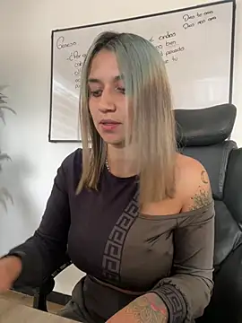 Isabella varella- online show from July 21, 2026, 12:51 pm