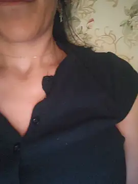 sara 41 online show from June 17, 2026, 5:03 pm