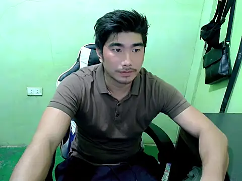 Hunkfireman online show from June 28, 2026, 1:44 am