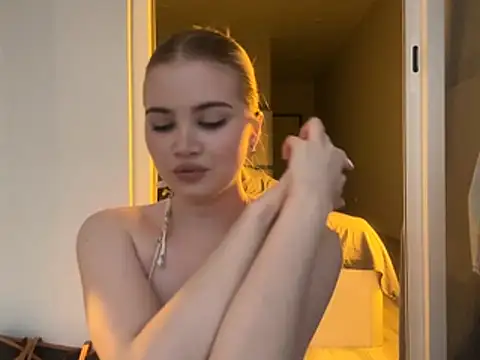 kirtova  online show from July 9, 2026, 4:55 pm