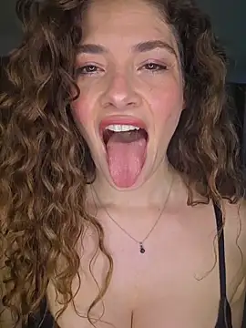 Snapshot of CelineBoyer_ chatting on June 15, 2026, 10:12 pm CelineBoyer online show from June 15, 2026, 10:12 pm