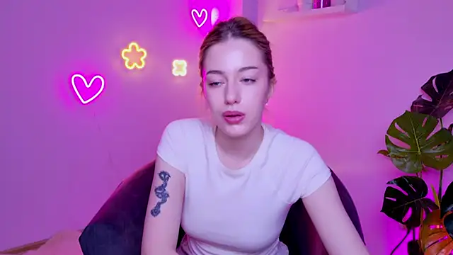 AmeliaCarterr online show from April 6, 2026, 2:42 am