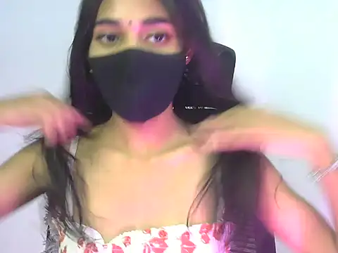Shanaya xo online show from July 18, 2026, 6:01 pm