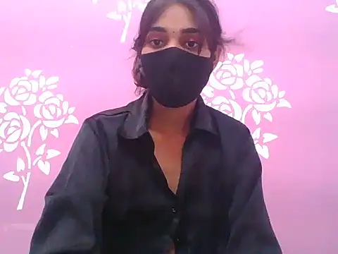 Shanaya xo online show from July 24, 2026, 4:49 pm