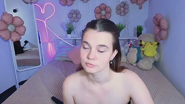 Kacey Love online show from July 25, 2026, 5:43 pm