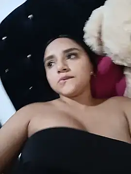 Valentina Narvaez online show from July 6, 2026, 7:27 pm