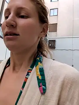 Julialexxxx online show from July 24, 2026, 7:17 am