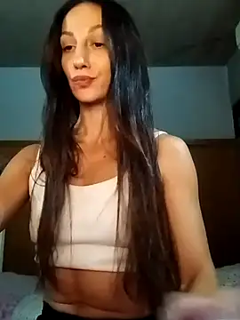 canduxgirl online show from April 29, 2026, 9:32 pm