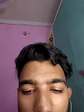 ItsPlayboy031 online show from May 16, 2026, 6:32 am