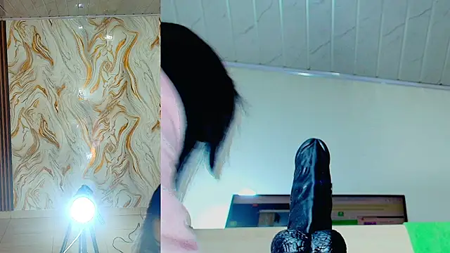 Snapshot of peachy__baby chatting on July 11, 2026, 11:13 am peachy baby online show from July 11, 2026, 11:13 am