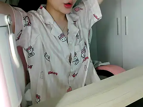 lucienguyen online show from June 23, 2026, 5:27 am