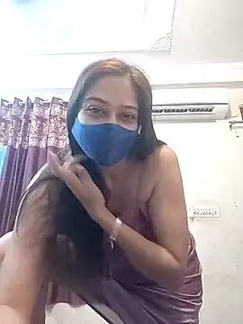 Snapshot of Aliyaa_bhat chatting on May 18, 2026, 9:48 am Aliyaa bhat online show from May 18, 2026, 9:48 am