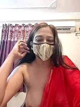 Snapshot of Aliyaa_bhat chatting on May 19, 2026, 7:58 am Aliyaa bhat online show from May 19, 2026, 7:58 am