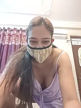 Snapshot of Aliyaa_bhat chatting on May 30, 2026, 6:10 am Aliyaa bhat online show from May 30, 2026, 6:10 am