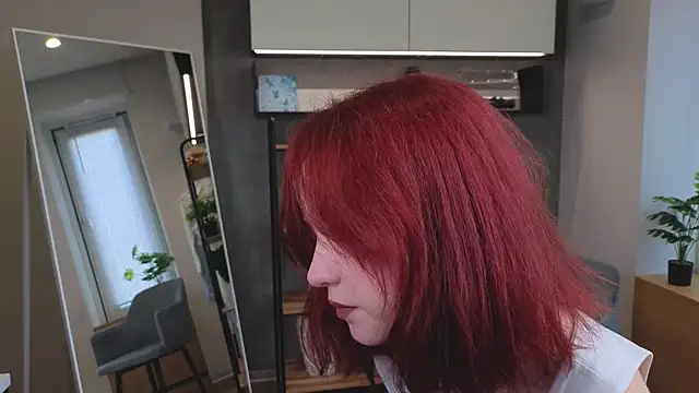MaisieWillians online show from July 20, 2026, 3:32 am