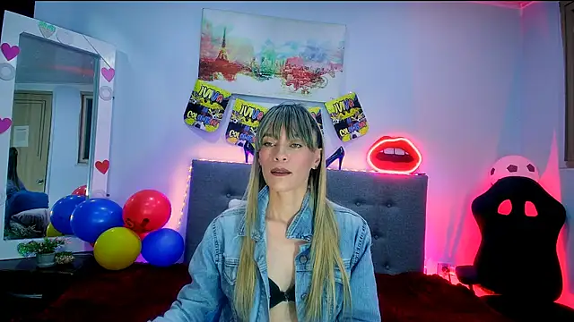 Lorena sweet33 online show from July 17, 2026, 1:40 pm