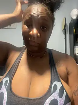 amberchill26 online show from July 5, 2026, 1:07 pm