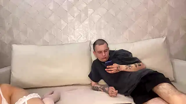 CharmSexyCouple online show from May 1, 2026, 11:15 am