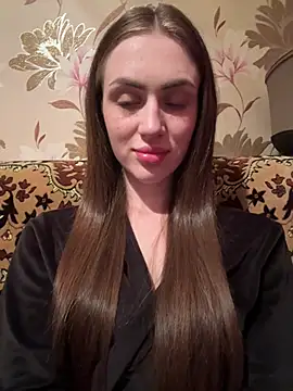 AlinaLove3213 online show from July 27, 2026, 8:05 pm