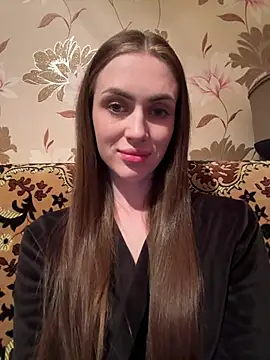 AlinaLove3213 online show from July 30, 2026, 8:08 pm