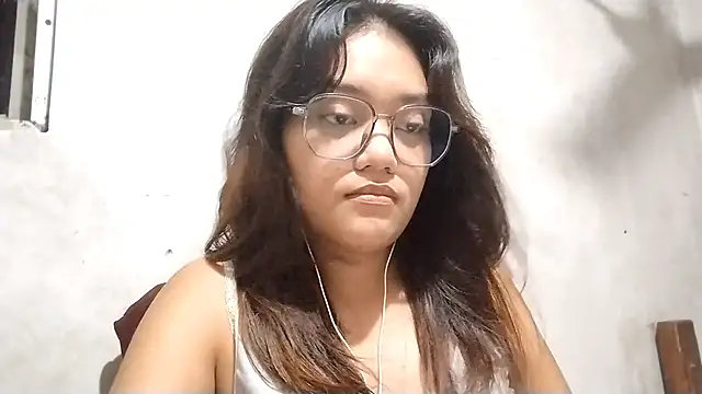 Snapshot of OliviaCarchi chatting on May 2, 2026, 11:48 am OliviaCarchi online show from May 2, 2026, 11:48 am