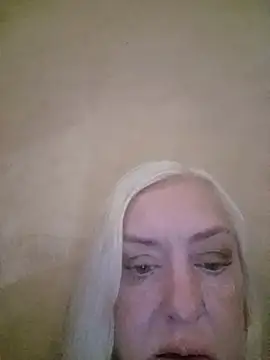 Julia20X online show from July 20, 2026, 2:52 pm