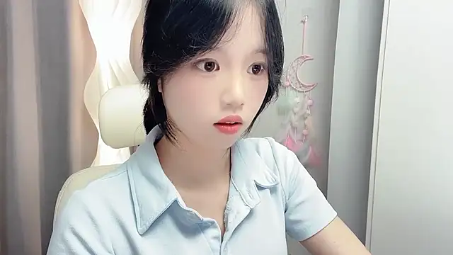 Xiaoqing00 online show from June 7, 2026, 12:09 pm