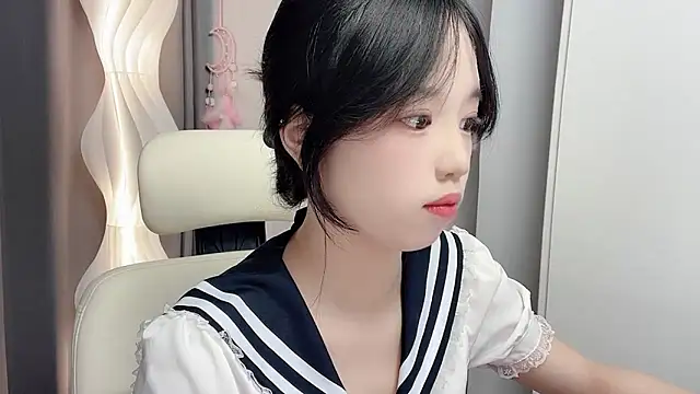Xiaoqing00 online show from June 10, 2026, 5:39 am