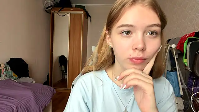 HebrewRiding online show from June 23, 2026, 7:39 am
