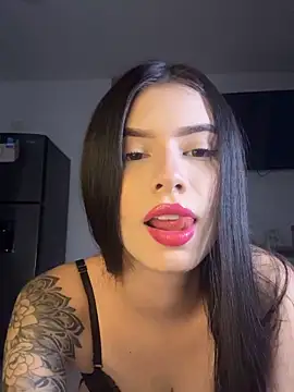 Giiasteele online show from June 4, 2026, 1:00 am