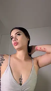 Giiasteele online show from July 17, 2026, 12:39 am