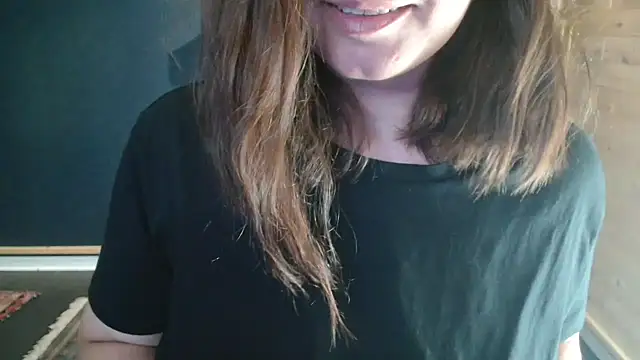 NicoleLove  online show from August 3, 2026, 7:18 am