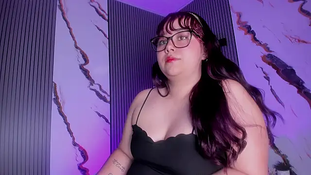 AliceScoot  online show from July 28, 2026, 7:39 pm