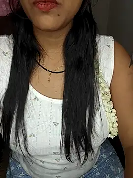 Tamilmoon006 online show from July 21, 2026, 5:10 am