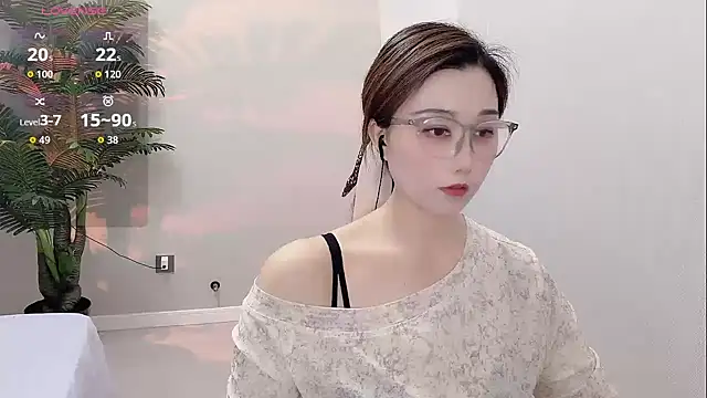 Yunxi- online show from June 17, 2026, 2:40 pm