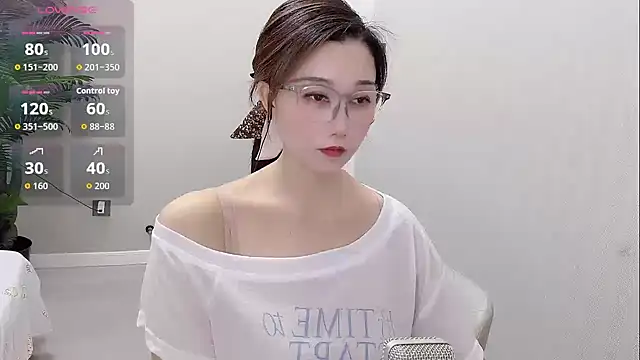 Yunxi- online show from July 20, 2026, 2:52 pm
