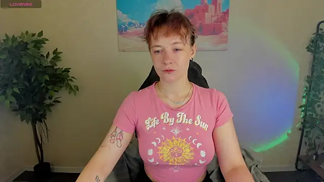 Ricki Bloom online show from July 22, 2026, 1:08 am