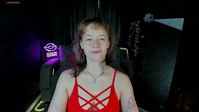 Ricki Bloom online show from July 26, 2026, 1:14 am
