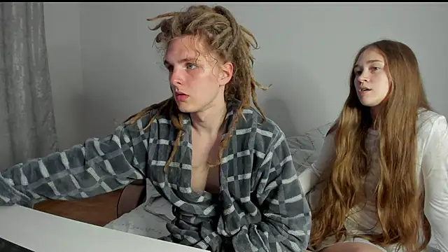 SurfSexCouple1 online show from May 15, 2026, 9:11 pm