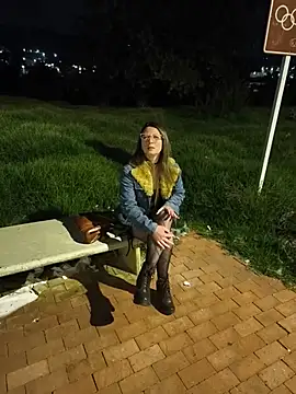 VALELUXX online show from June 24, 2026, 12:31 am