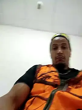Snapshot of tyga92i chatting on July 23, 2026, 6:44 am tyga92i online show from July 23, 2026, 6:44 am