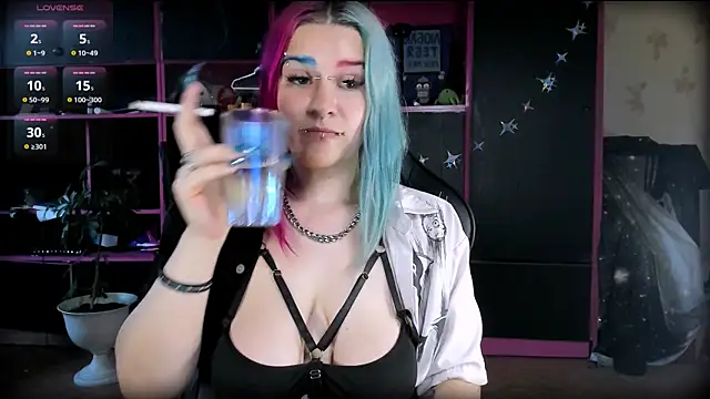 Neon Baddie online show from July 28, 2026, 2:24 pm