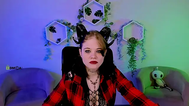 nikki kiss  online show from June 26, 2026, 8:30 am