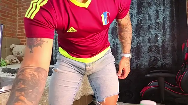 Massimo 777 online show from July 9, 2026, 2:21 pm