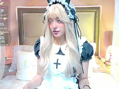 VaLuu   online show from June 2, 2026, 1:02 pm