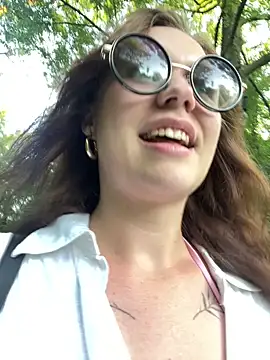 SweetLikaaa online show from June 22, 2026, 6:49 pm