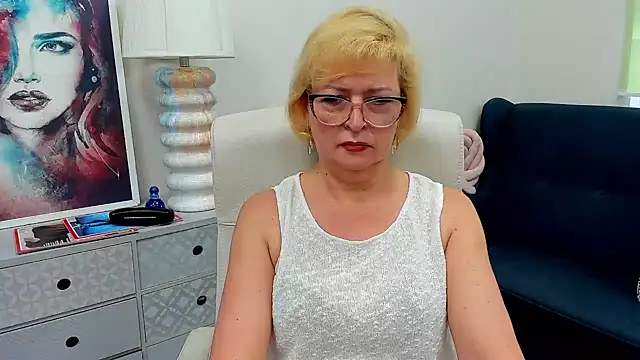 luna xfantasy online show from June 20, 2026, 6:38 am